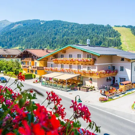 Schnitzl-eck 3* Флахау