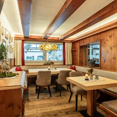 Schnitzl-eck Флахау