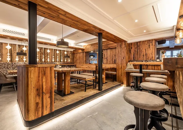 Schnitzl-eck Pensión 3*