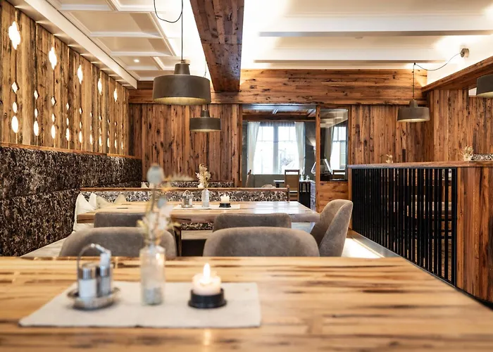 Pensjonat Schnitzl-eck 3*